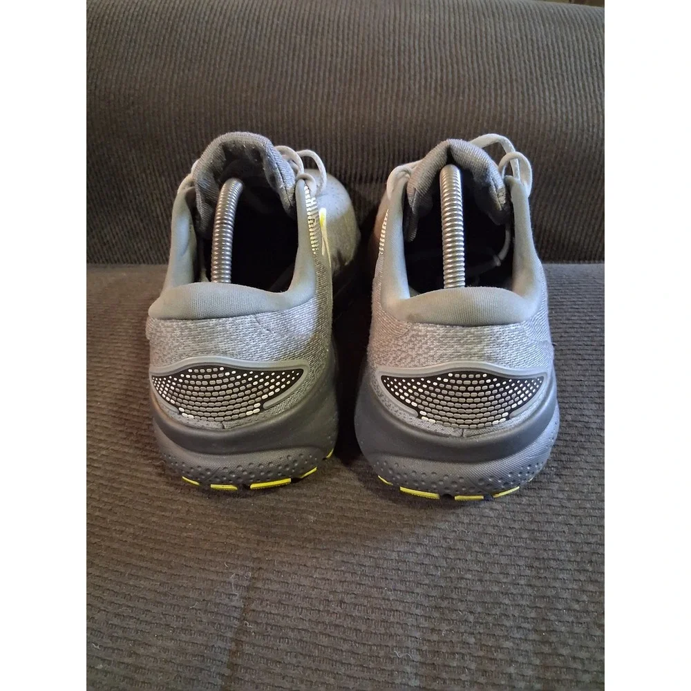 Brooks Ghost 16 Mens Grey Yellow Running Shoes Extra Wide 4E 9.5 1104184E040